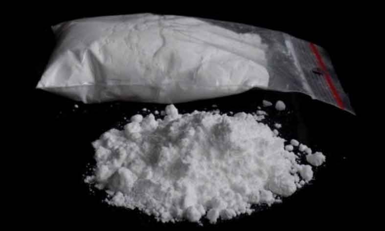 حجز 1 كغ من مخدّر الكوكايين بأمتعة مسافر تونسي قادم من إحدى الدول الأجنبية
