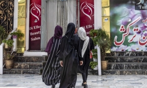 آلاف صالونات التجميل النسائية تغلق أبوابها في أفغانستان بقرار من &quot;طالبان