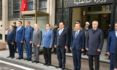 عيد الاستقلال ..وزير الداخلية يشرف على موكب تحية العلم