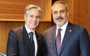 وزيرا خارجية تركيا وأمريكا يبحثان قرارات الناتو والأوضاع في أفغانستان