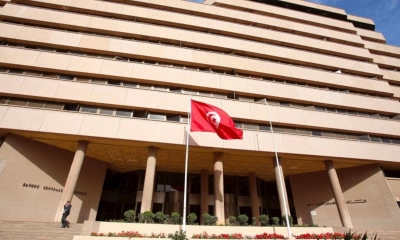 محافظ البنك المركزي يؤكد ضرورة تعزيز الإستراتيجية الوطنية للتخلص من التعامل نقدا