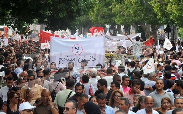 قانون المصالحة الإدارية: شارع الحبيب بورقيبة يوحّد المعارضين لإسقاط القانون