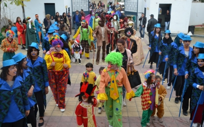 افتتاح مهرجان «المسرح والفرجة الشعبية» بالكاف:  فنون تعزف على أوتار الفرجة أنشودة الحياة