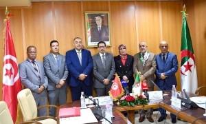 تنصيب المجموعة البرلمانية للصداقة الجزائرية التونسية