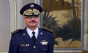وزير الفلاحة الجديد عسكري أمير لواء