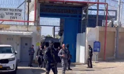 اجراءات مشددة أمام سجن عوفر قبيل إطلاق سراح رهائن فلسطينيين