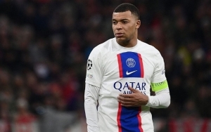 برشلونة يجس نبض مبابي