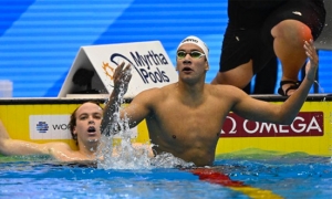 السباحة: أحمد أيوب الحفناوي يتأهل إلى نهائي سباق الـ1500 متر