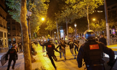 فرنسا.. توقيف 121 شخصاً في الليلة الخامسة للاحتجاجات