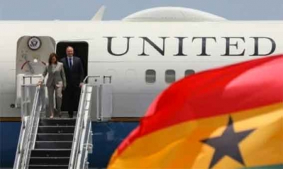 نائبة الرئيس الأمريكي تصل إلى غانا في مستهل جولة إفريقية