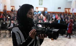 مراسلون بلا حدود: إجبار أكثر من 80% من الصحفيات في أفغانستان على وقف عملهن