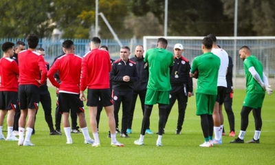 انطـــلاق تربص منتخبا الوطني استعدادا لمباراتي ليبيا :11 لاعب في الخدمة وغدا اكتمال النصاب