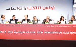 الدور الاول من الانتخابات الرئاسية :  أكثر من 3 ملايين تونسي توجهوا لصناديق الاقتراع بنسبة بلغت %45