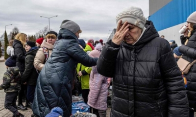 أكثر من 1.5 مليون لاجئ حاليا.. سيصل العدد إلى 5 ملايين:  الحرب الروسية الأوكرانية تُنبئ بأزمة إنسانية هي الأخطر منذ الحرب العالمية الثانية