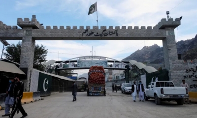 فتح معبر رئيسي بين باكستان وأفغانستان بعد أسبوع من إغلاقه