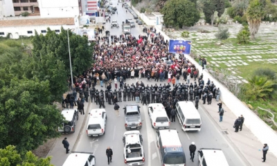 وزارة الداخلية تنشر صورة حول التعامل الامني مع المحتجين