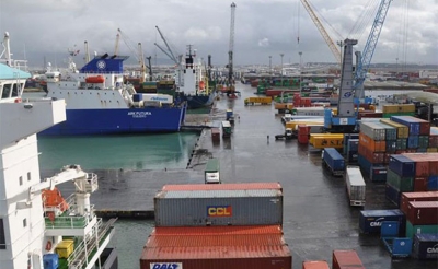 الغرفة النقابية الوطنية للخدمات المينائية:  إضراب عام في كامل الموانيء..