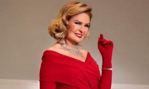 الفنانة يسرا تشارك في السباق الرمضاني