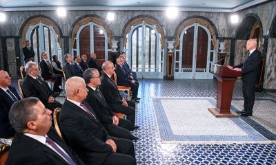 بعد أسبوعين من تغيير رئيس الحكومة..سعيد يجري تحويرا واسعا في حكومة المدوري: التحوير الحكومي بين تبريرات رئيس الجمهورية وإعادة ترتيب الأولويات