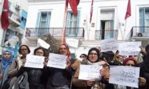 الأساتذة العرضيون بمعاهد الدراسات التكنولوجية يحتجون ويُلوحون بالاعتصام