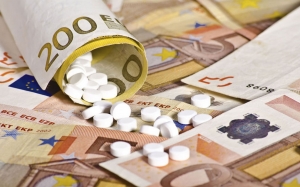 «المغرب» تنشر تفاصيل قضية الوكيل الأول بالديوانة  حجز ما يقارب مليوني يورو من العملة الصعبة و أدوية تفوق قيمتها الـ8 الاف دينار