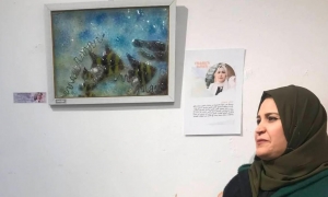 معرض "توهّجات" لحنان شعبان يستنطق البلور الفني