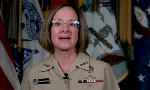 بايدن يختار الأدميرال فرانشيتي لتكون أول امرأة تتولى قيادة القوات البحرية الأمريكية