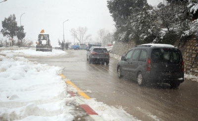 موجة برد جديدة فاعليتها تتواصل إلى الغد: انقطاع الطرقات ... بسبب الثلوج وفيضان الأودية