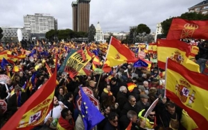 إسبانيا : هل تصمد الحكومة الاشتراكية أمام رجوع اليمين؟ مظاهرات شعبية و محاكمة الاستقلاليين
