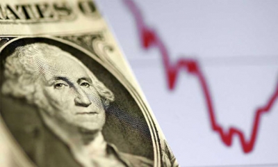 الدولار يتجه لتكبد ثالث خسارة أسبوعية على التوالي