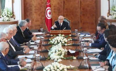 في اجتماع لجنة خبراء الموقعين على وثيقة قرطاج: إعادة صياغة المتفق عليه وترحيل مصير الشاهد وحكومته إلى لجنة الرؤساء مرة أخرى