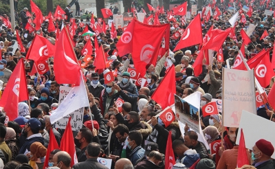 من تداعيات مسيرة «الثبات» ترسيخ سياسة المكيالين: خرق للإجراءات الصحية دون محاسبة «حرام علينا حلال عليكم»