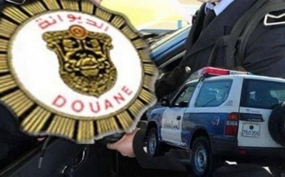 الديوانة التونسية تعلن عن ضبط باخرة محملة بعتاد عسكري:  توقف اضطراري يكشف تهريب عتاد عسكري إلى مناطق نزاع في إفريقيا