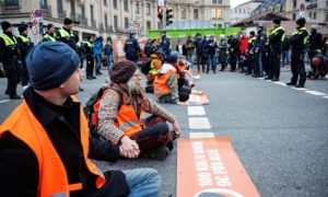 الحكومة الألمانية: نشطاء المناخ ارتكبوا 580 جريمة