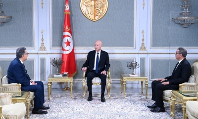 قيس سعيد :"إدارة شؤون الدولة لا يمكن أن تقوم على التدوينات أو الصفحات المشبوهة"