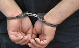 من اجل اعداد محل لتعاطي القمار: الاحتفاظ بشخصين وادراج اخرين اثنين بالتفتيش
