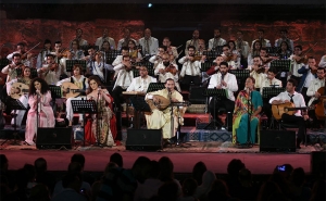 «من قرطاج إلى إشبيلية» في افتتاح مهرجان قرطاج الدولي:  عزف مغاربي على ضفاف المتوسط