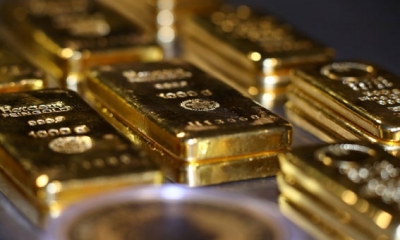 الذهب يرتفع مع فقدان الدولار بعض مكاسبه