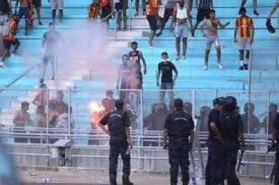 أحداث مؤسفة في كلاسيكو الترجي والنجم