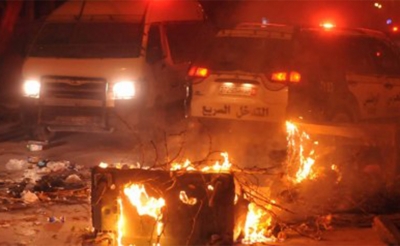 رقعة الاحتجاجات تتسع : نهب وتخريب وحرق مقرات سيادية وعمومية:  اتهام أطراف بتأجيج الأوضاع ...حوالي 240 موقوفا .. وأكثر من 50 رجل أمن مصاب والدعوات للاحتجاج متواصلة ....