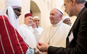 لقاء الديانات من أجل السلام في مدينة «أسيزي» الإيطالية:  البابا فرنسيس: «السلم وحده مقدس، أما الحرب فلا!»