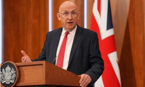 وزير الدفاع البريطاني: أمريكا مرتبطة بشكل وثيق بحلف الأطلسي