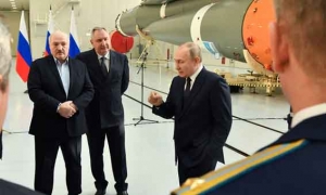 حلف الناتو: &quot;الخطاب الروسي&quot; عن نشر أسلحة نووية في بيلاروس &quot;خطير وغير مسؤول&quot;
