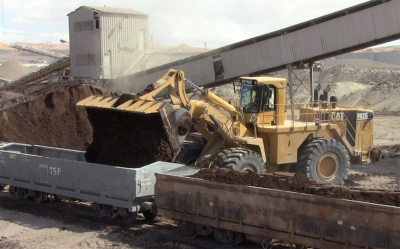 العائق الأول في وصول الفسفاط للمجمع الكيميائي بقابس:  أسطول النقل لـم يجدد منذ الثورة