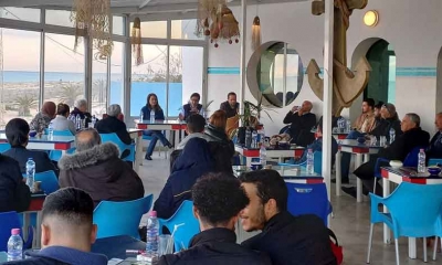 مقهي سياسي لافاق تونس بقربة