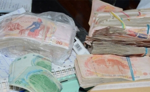 ملف «الاتجار بالعملة وغسل الأموال» في صفاقس: الديوانة تطالب بغرامة مالية تقدر بـ100 مليار تونسي