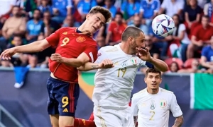 المنتخب الاسباني في النهائي