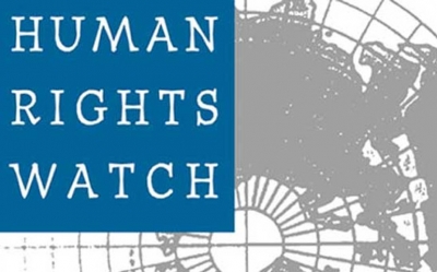 «منظمة هيومن رايتس ووتش»:  «على النيابة العسكرية إسقاط التهم الموجهة إلى صحفيّين تونسيّين»