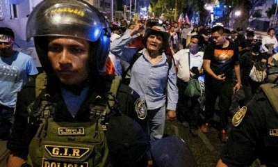 المتظاهرين يتوجهون إلى ليما رغم إعلان حال الطوارئ