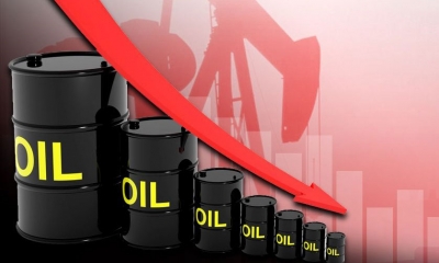 النفط يتجه لتكبد خسائر للأسبوع السابع مع فائض المعروض وضعف الطلب الصيني